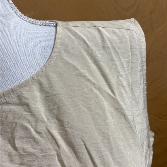 NWT Anthropologie Beige The Della Pleated-Waist Shell Top Size S - Picture 4 of 14